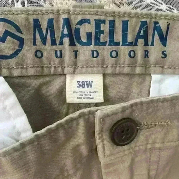 Magellan Outdoors shorts NWOT - Picture 3 of 3